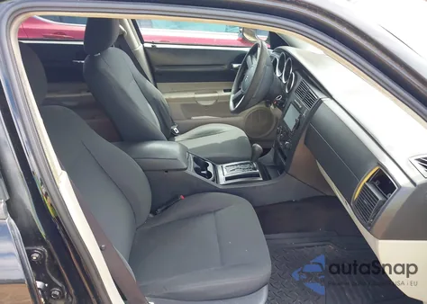 2005 Dodge Magnum Se z USA, uszkodzony, nr VIN 2D4FV48V75H567587